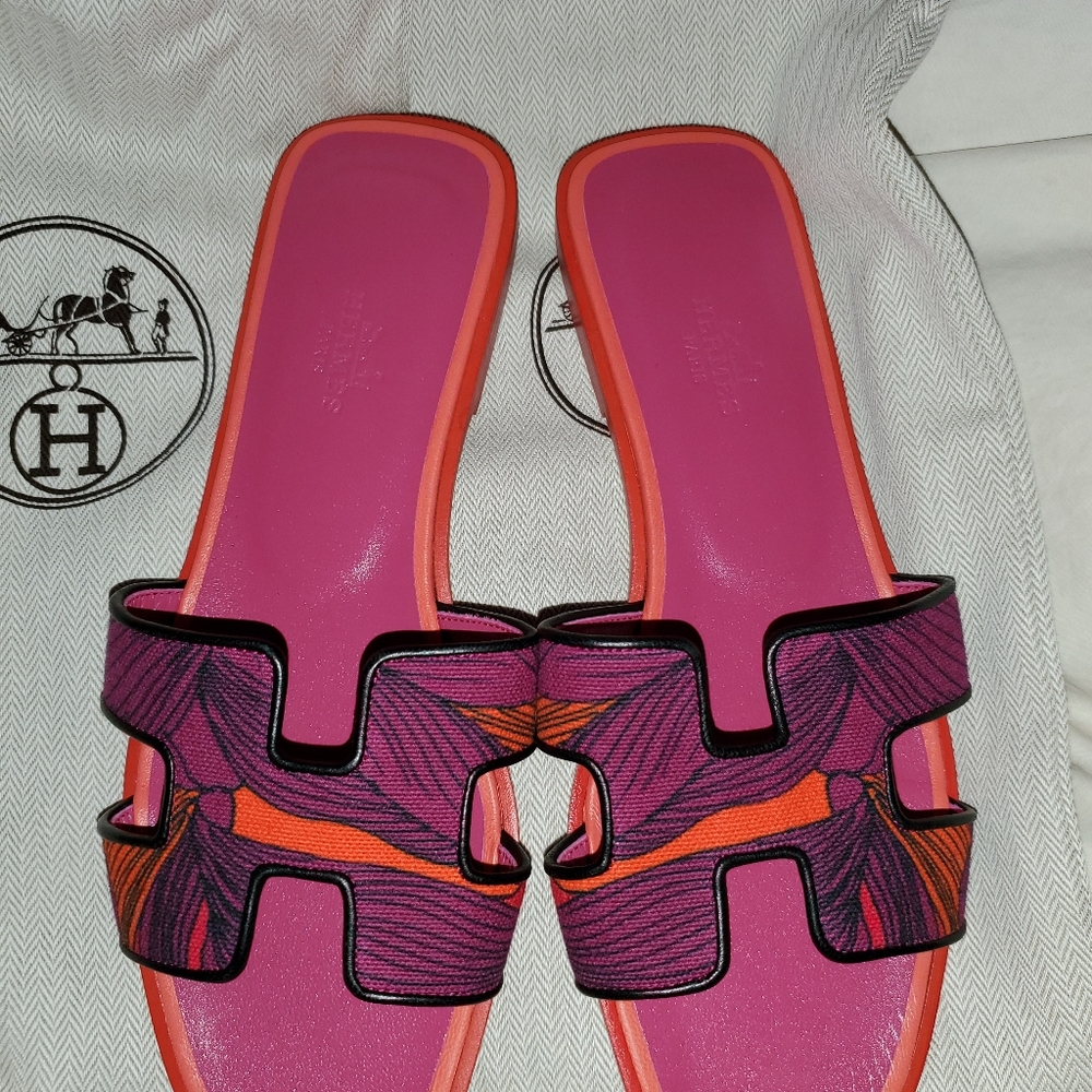 Authentic Hermès Oran Sandals